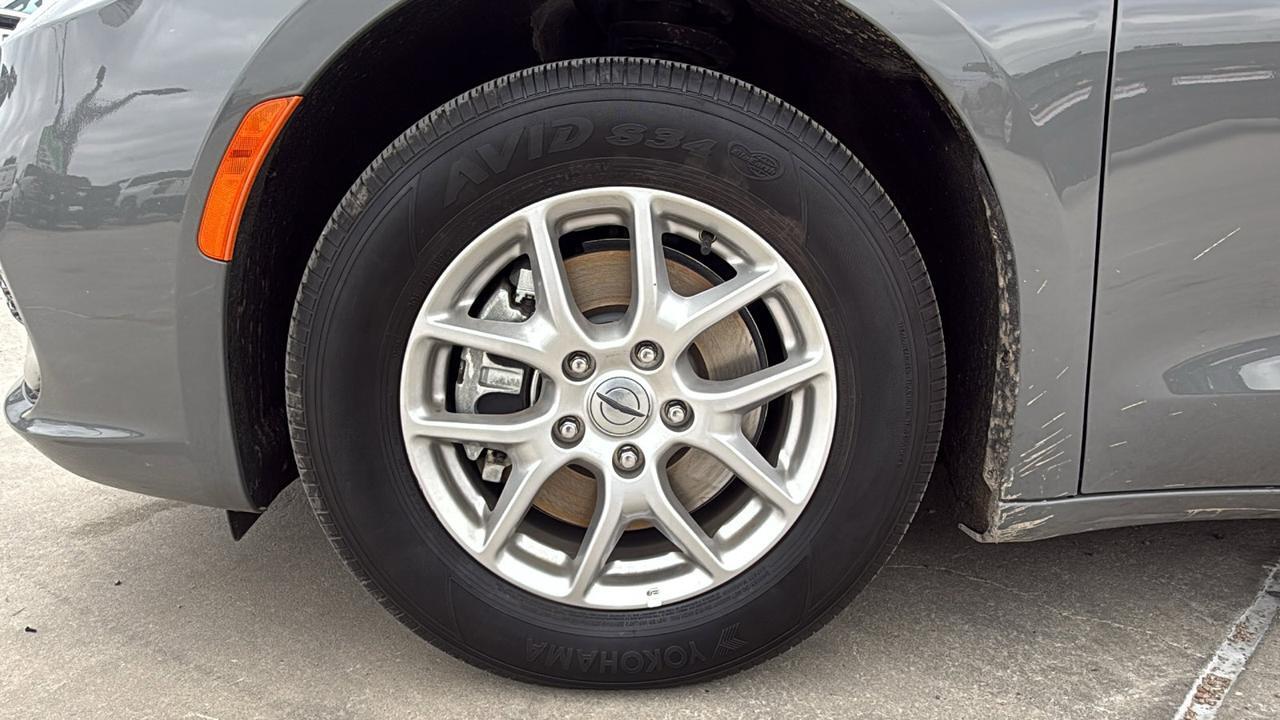 2025 Chrysler Pacifica Select New Braunfels TX