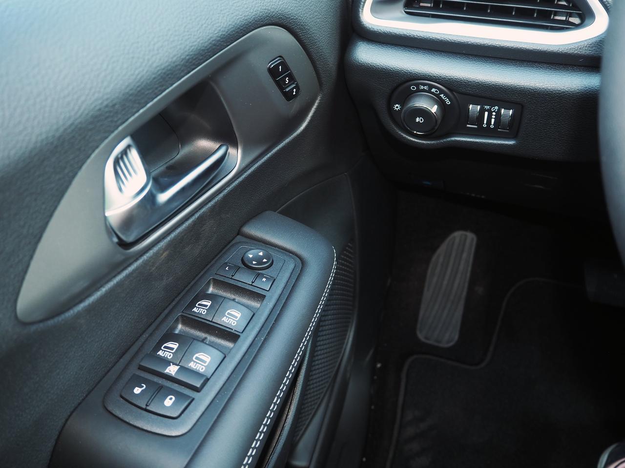 2025 Chrysler Pacifica Select New Braunfels TX
