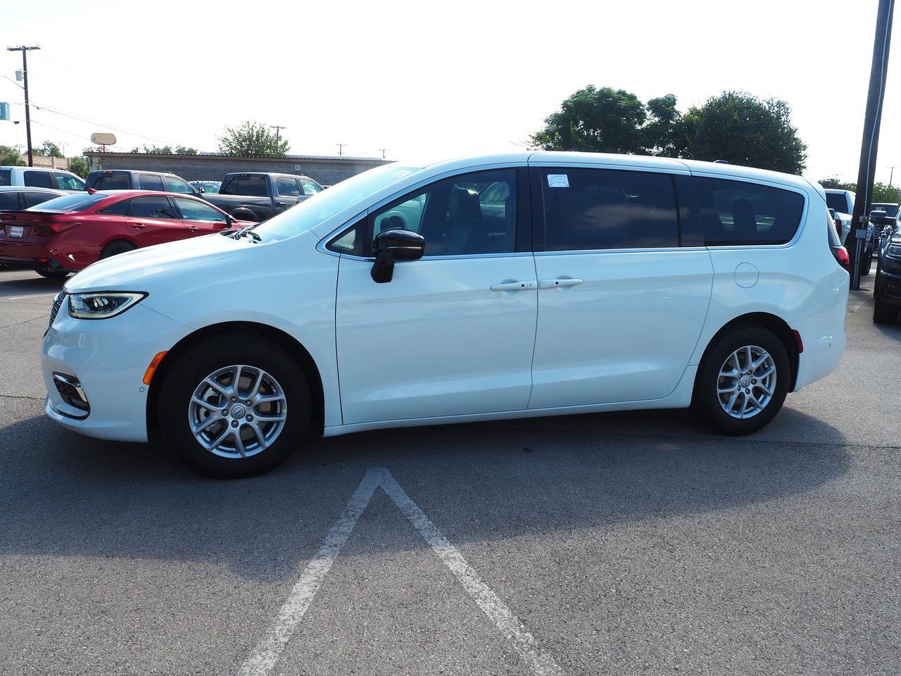 2025 Chrysler Pacifica