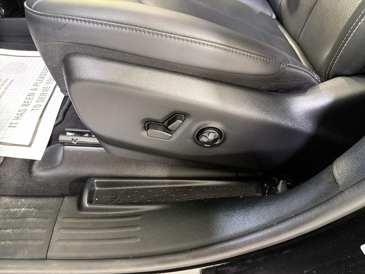 2025 Chrysler Pacifica Select San Antonio TX