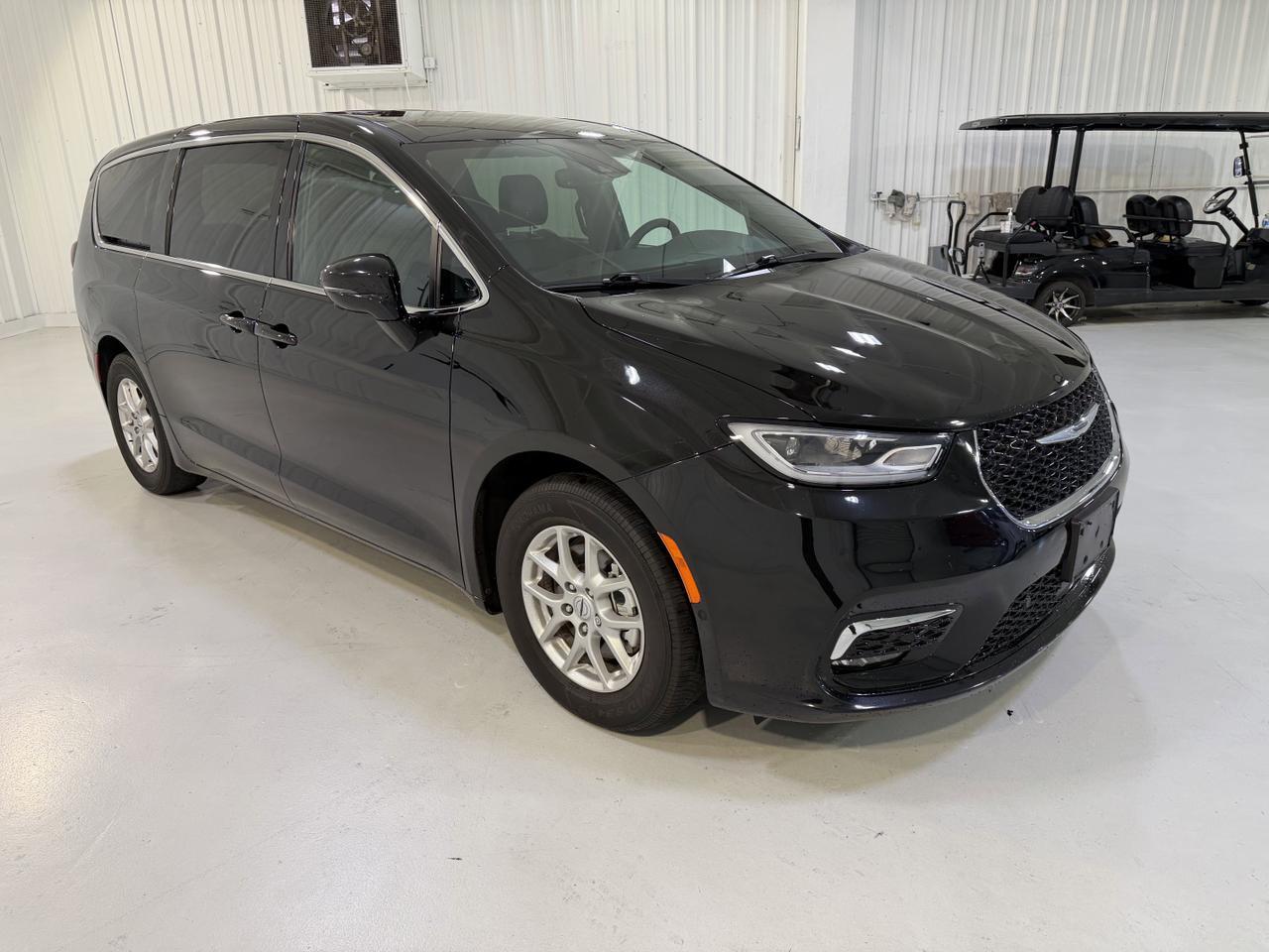 2025 Chrysler Pacifica Select San Antonio TX