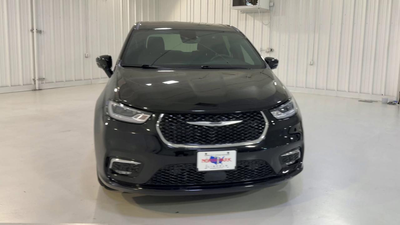 2025 Chrysler Pacifica Select San Antonio TX