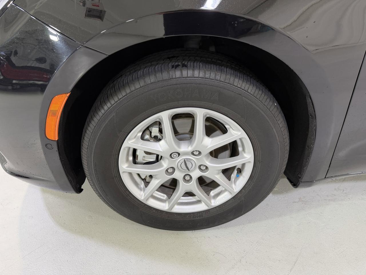 2025 Chrysler Pacifica Select San Antonio TX