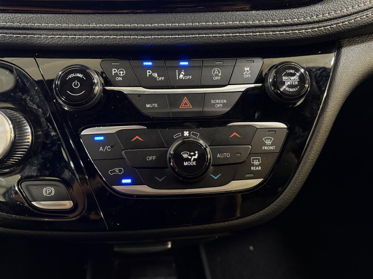 2025 Chrysler Pacifica Select San Antonio TX