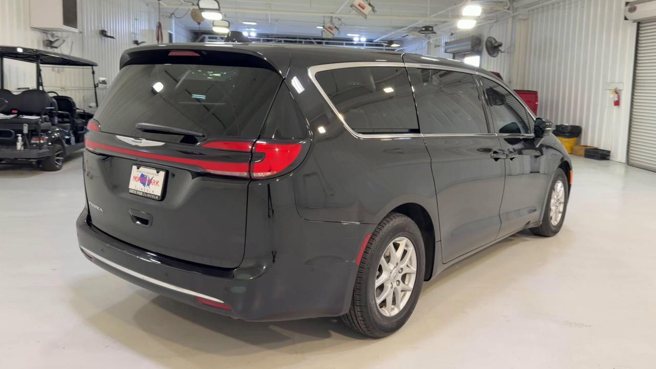 2025 Chrysler Pacifica Select San Antonio TX