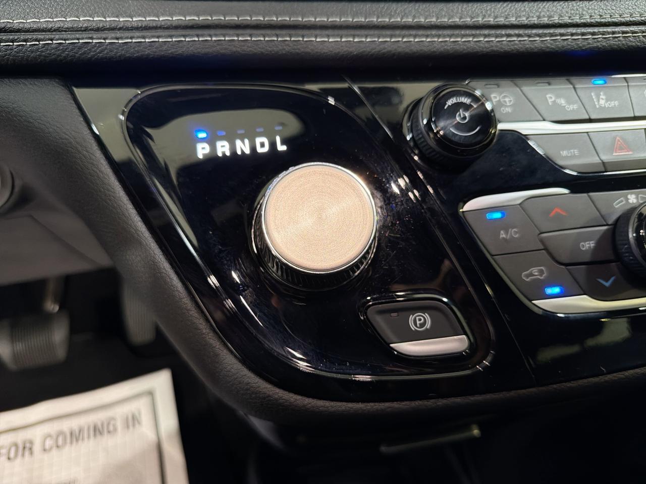 2025 Chrysler Pacifica Select San Antonio TX