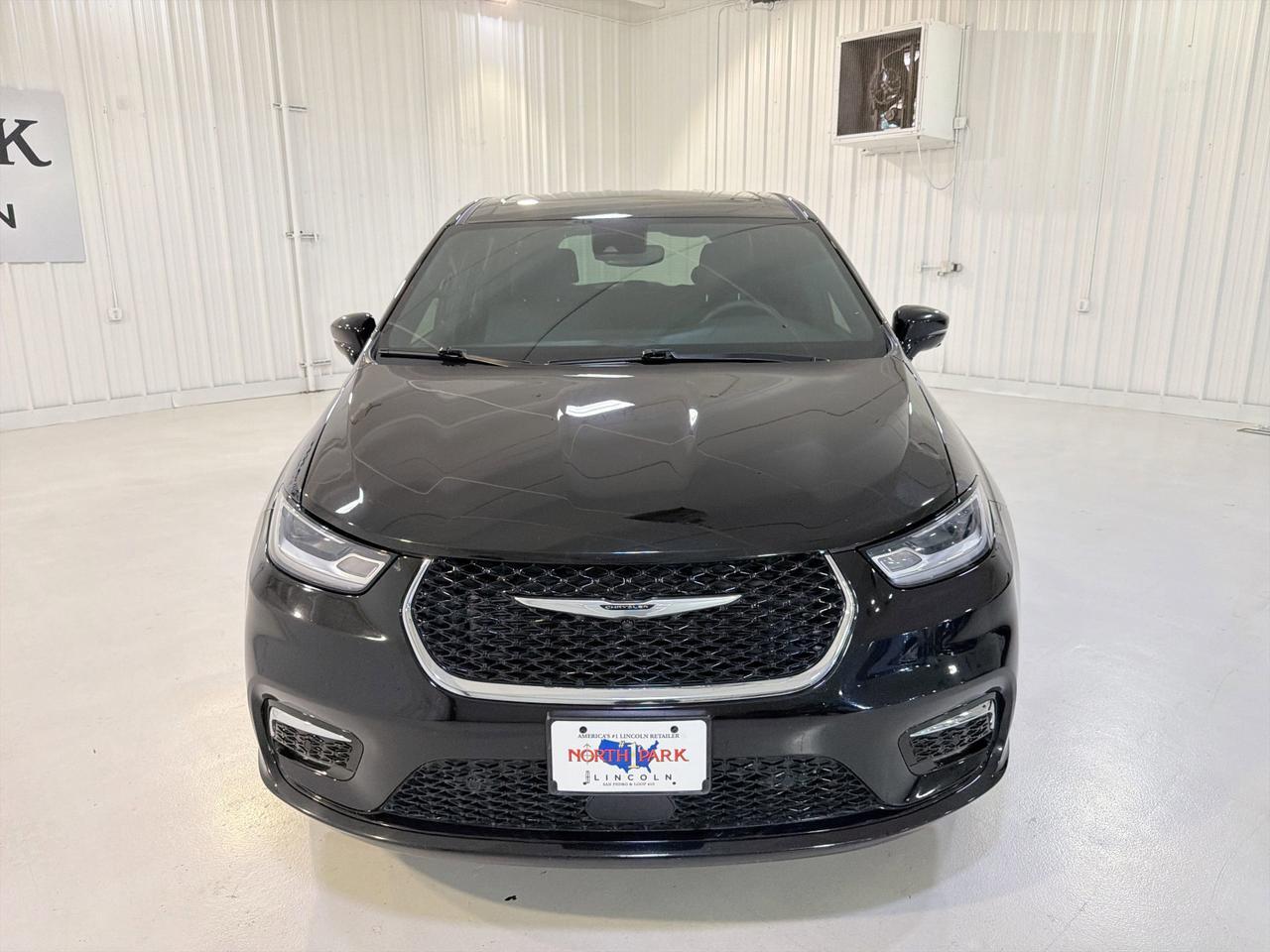2025 Chrysler Pacifica Select San Antonio TX