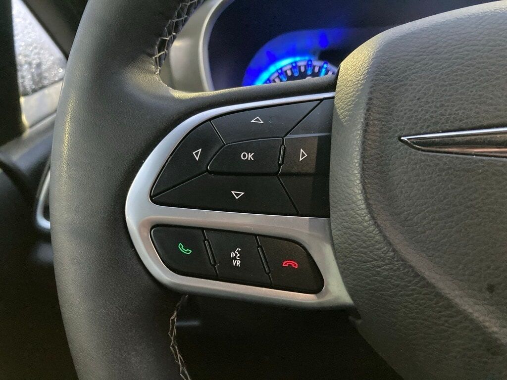 2025 Chrysler Pacifica Select San Antonio TX