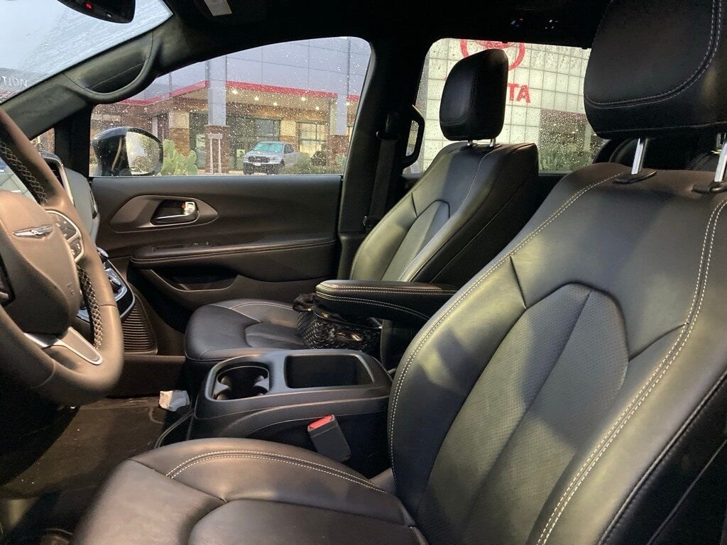 2025 Chrysler Pacifica Select San Antonio TX