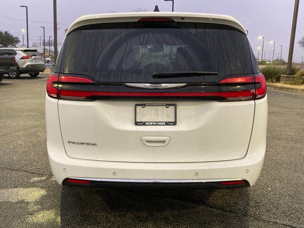 2025 Chrysler Pacifica Select San Antonio TX