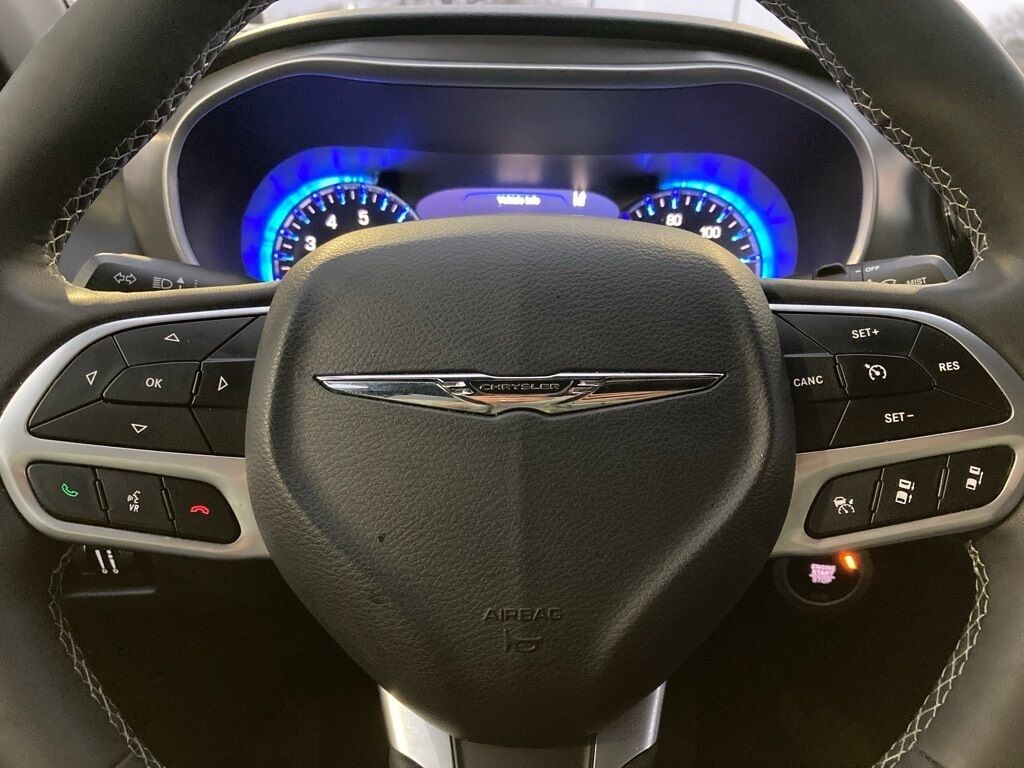 2025 Chrysler Pacifica Select San Antonio TX