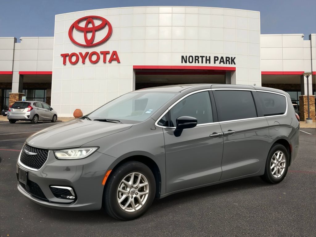 2025 Chrysler Pacifica