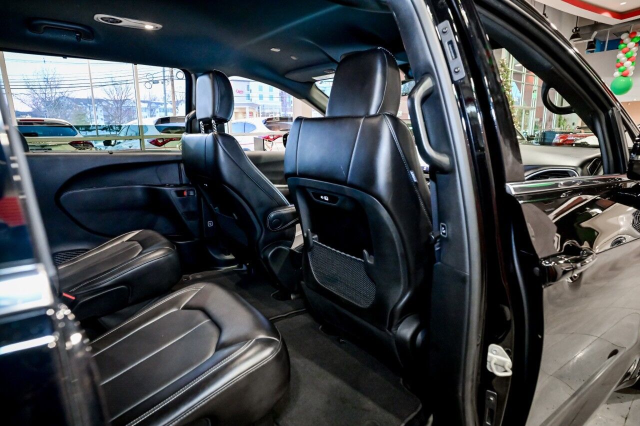 2025 Chrysler Pacifica Select Springfield NJ