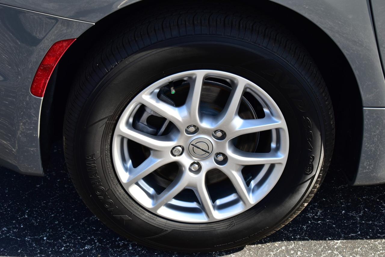 2025 Chrysler Pacifica Select Tampa FL