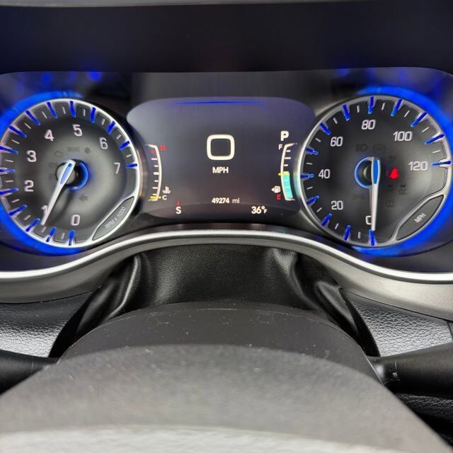 2025 Chrysler Pacifica Select Carbondale IL