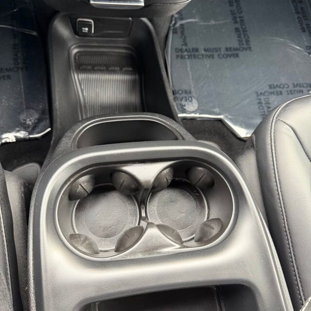 2025 Chrysler Pacifica Select Carbondale IL