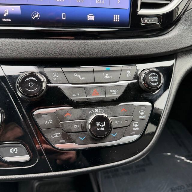 2025 Chrysler Pacifica Select Carbondale IL
