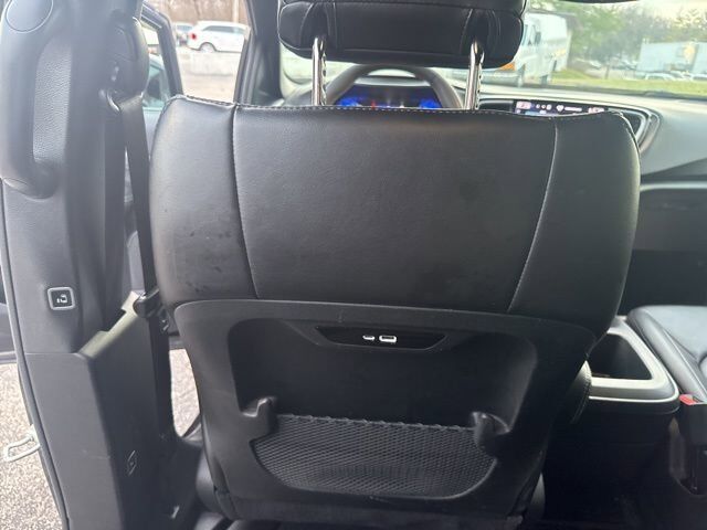 2025 Chrysler Pacifica Select Carbondale IL