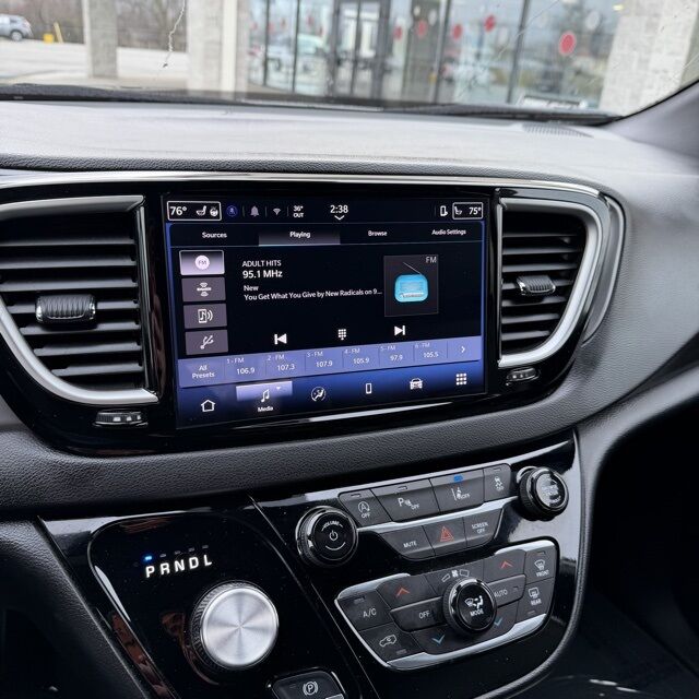 2025 Chrysler Pacifica Select Herrin IL