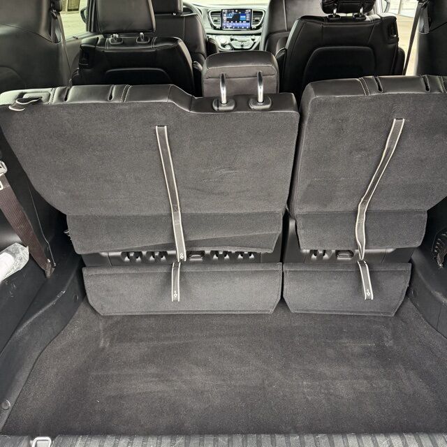 2025 Chrysler Pacifica Select Herrin IL