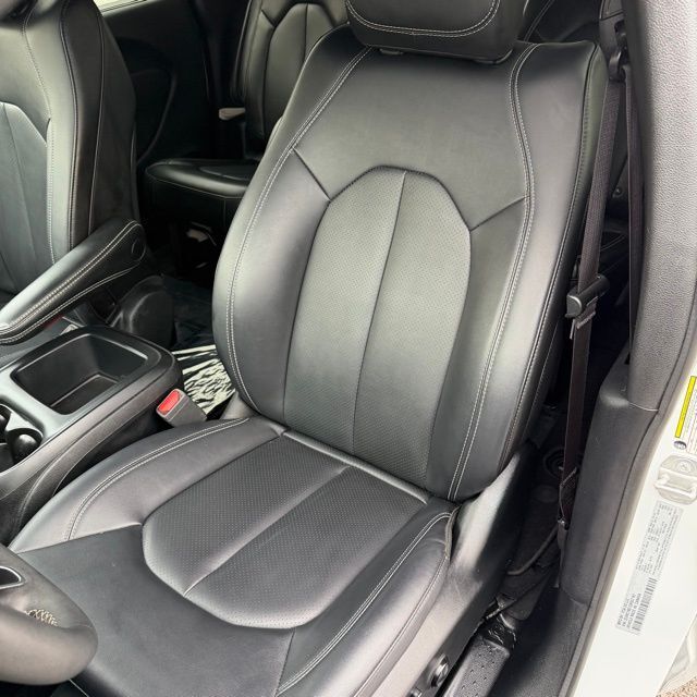 2025 Chrysler Pacifica Select Herrin IL