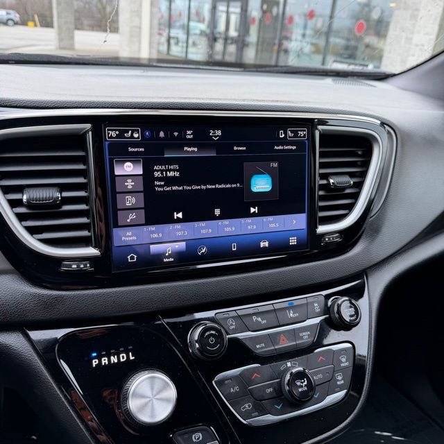 2025 Chrysler Pacifica Select Herrin IL