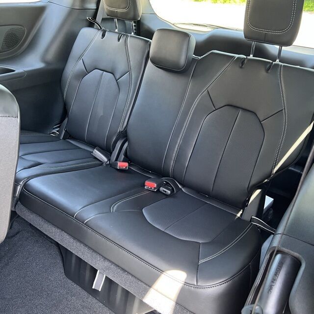 2025 Chrysler Pacifica Select Herrin IL