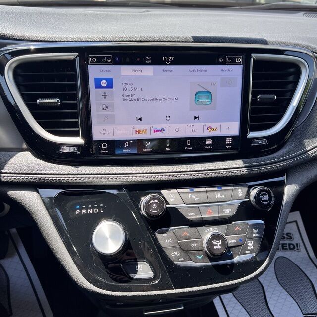 2025 Chrysler Pacifica Select Herrin IL