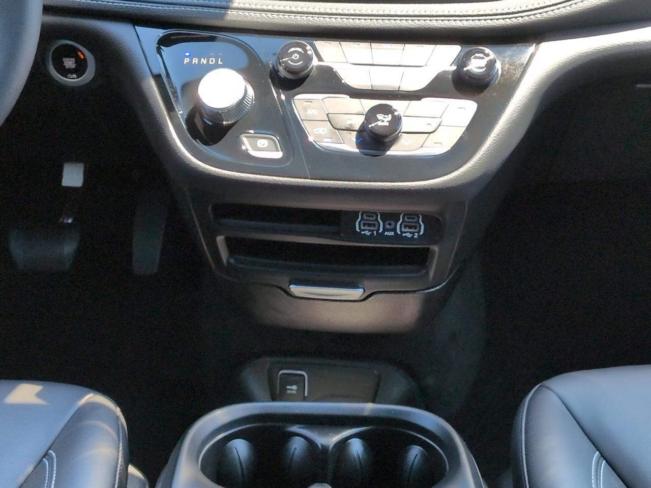 2025 Chrysler Pacifica Select Winder GA