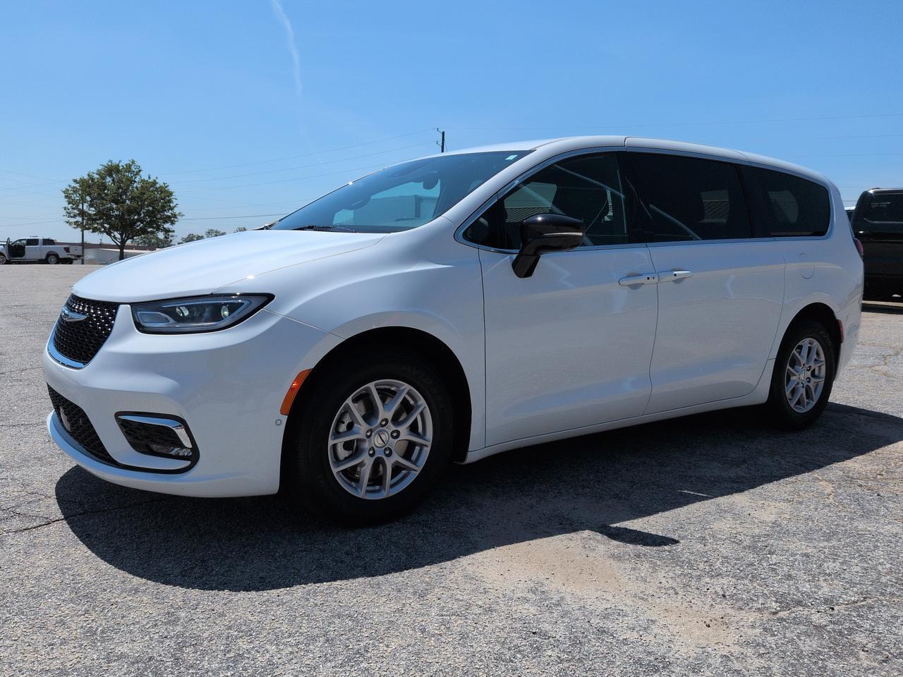 2025 Chrysler Pacifica Select Winder GA