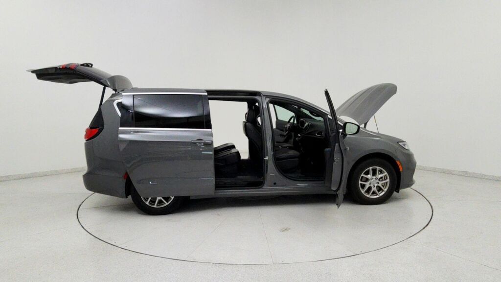 2025 Chrysler Pacifica Select Laurel MD