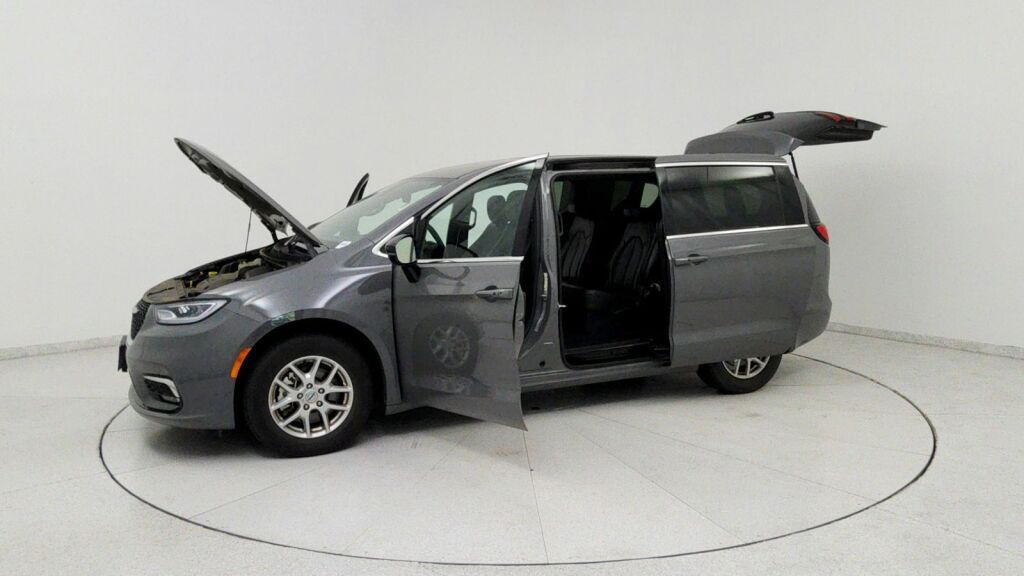 2025 Chrysler Pacifica Select Laurel MD