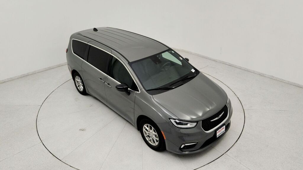 2025 Chrysler Pacifica Select Laurel MD