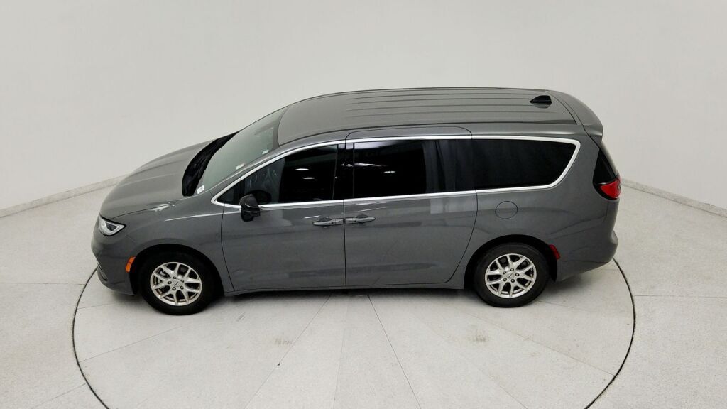 2025 Chrysler Pacifica Select Laurel MD