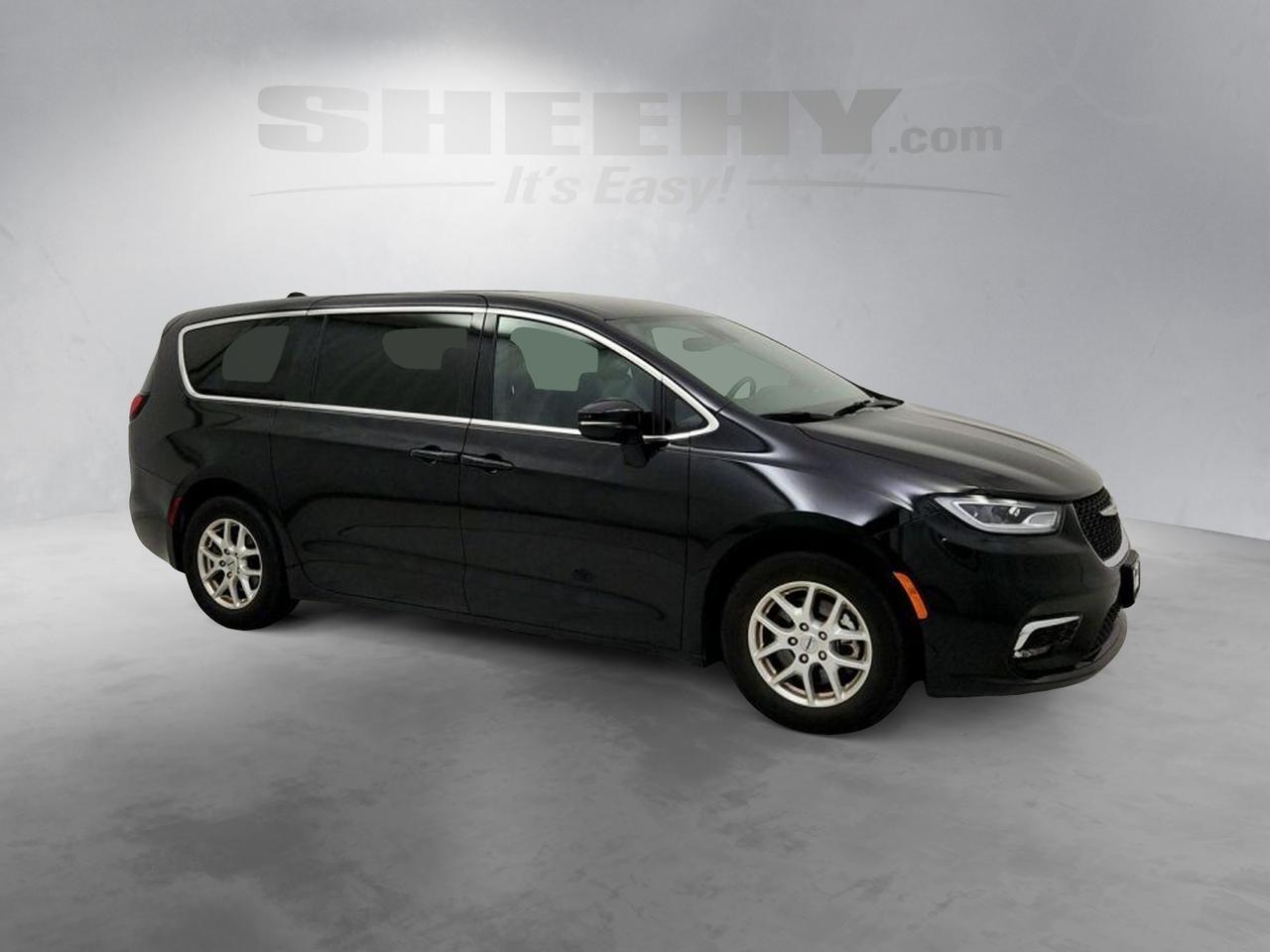 2025 Chrysler Pacifica Select Laurel MD