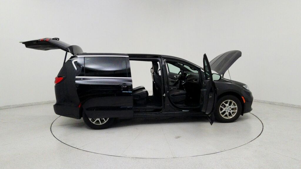 2025 Chrysler Pacifica Select Laurel MD