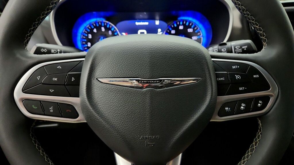 2025 Chrysler Pacifica Select Laurel MD