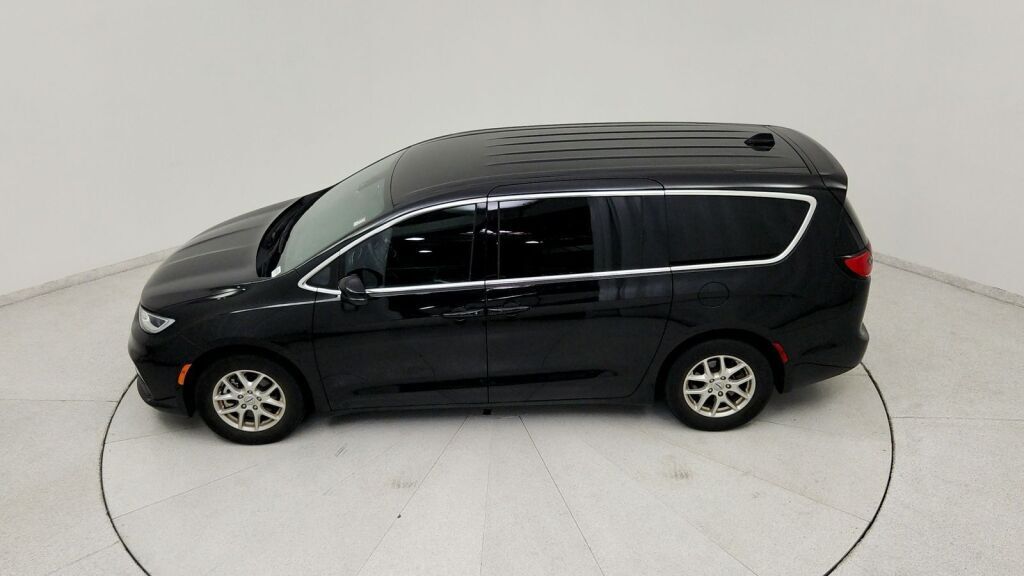 2025 Chrysler Pacifica Select Laurel MD