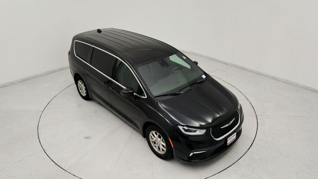 2025 Chrysler Pacifica Select Laurel MD