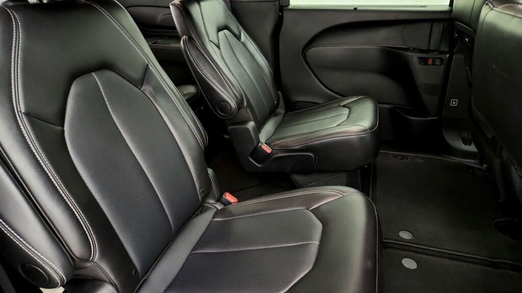 2025 Chrysler Pacifica Select Laurel MD