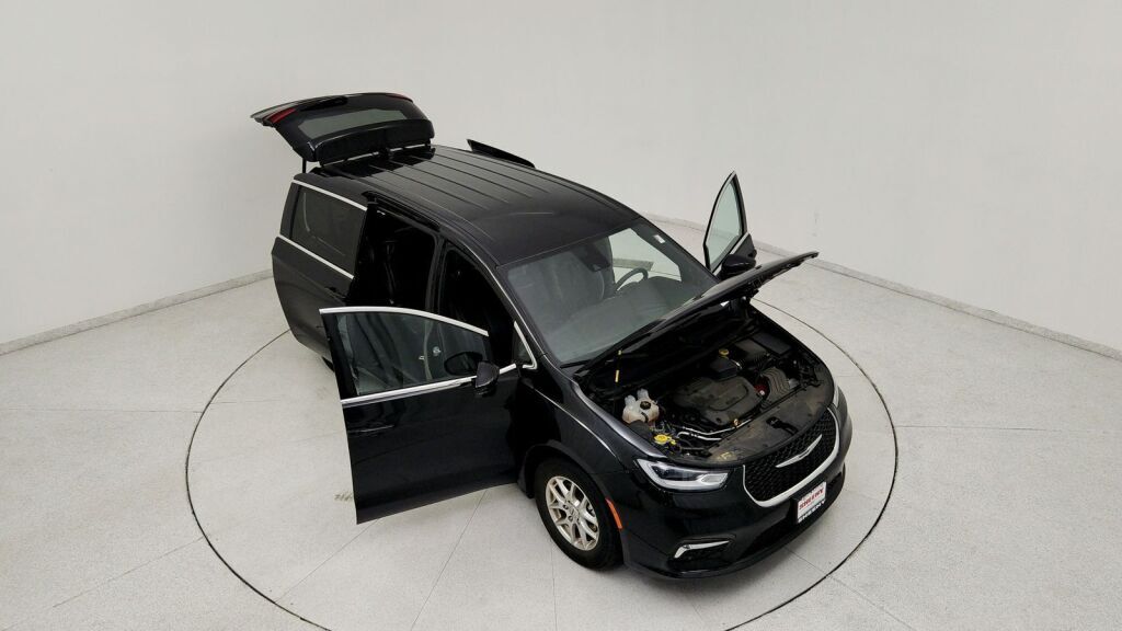 2025 Chrysler Pacifica Select Laurel MD
