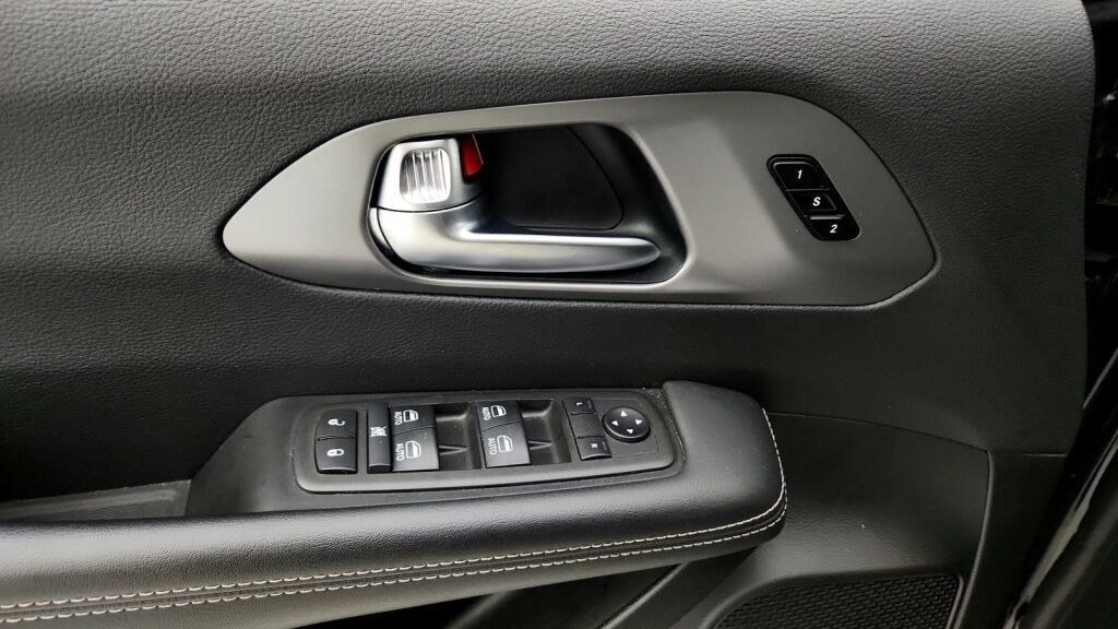 2025 Chrysler Pacifica Select Laurel MD