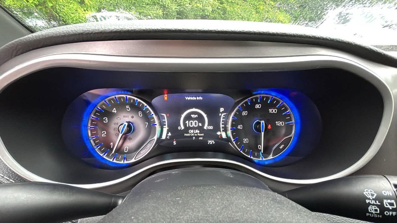 2025 Chrysler Pacifica Select Hudson MA