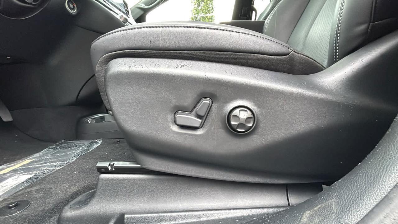 2025 Chrysler Pacifica Select Hudson MA