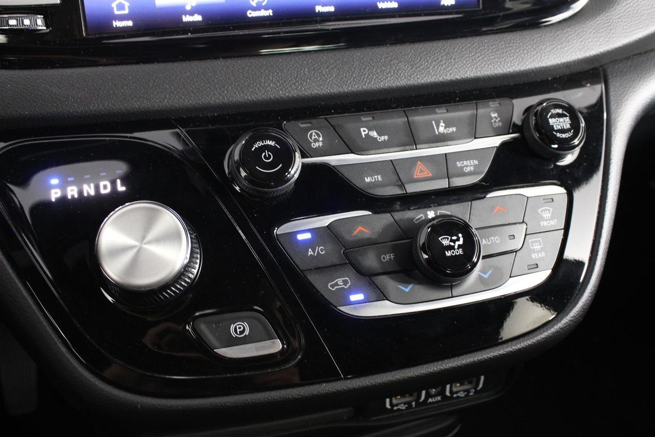 2025 Chrysler Pacifica Select Manassas VA