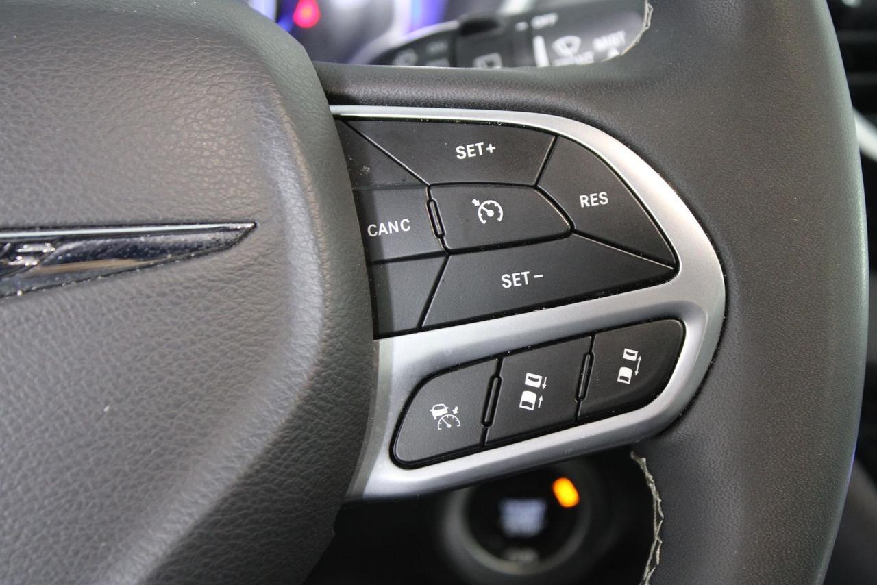 2025 Chrysler Pacifica Select Manassas VA