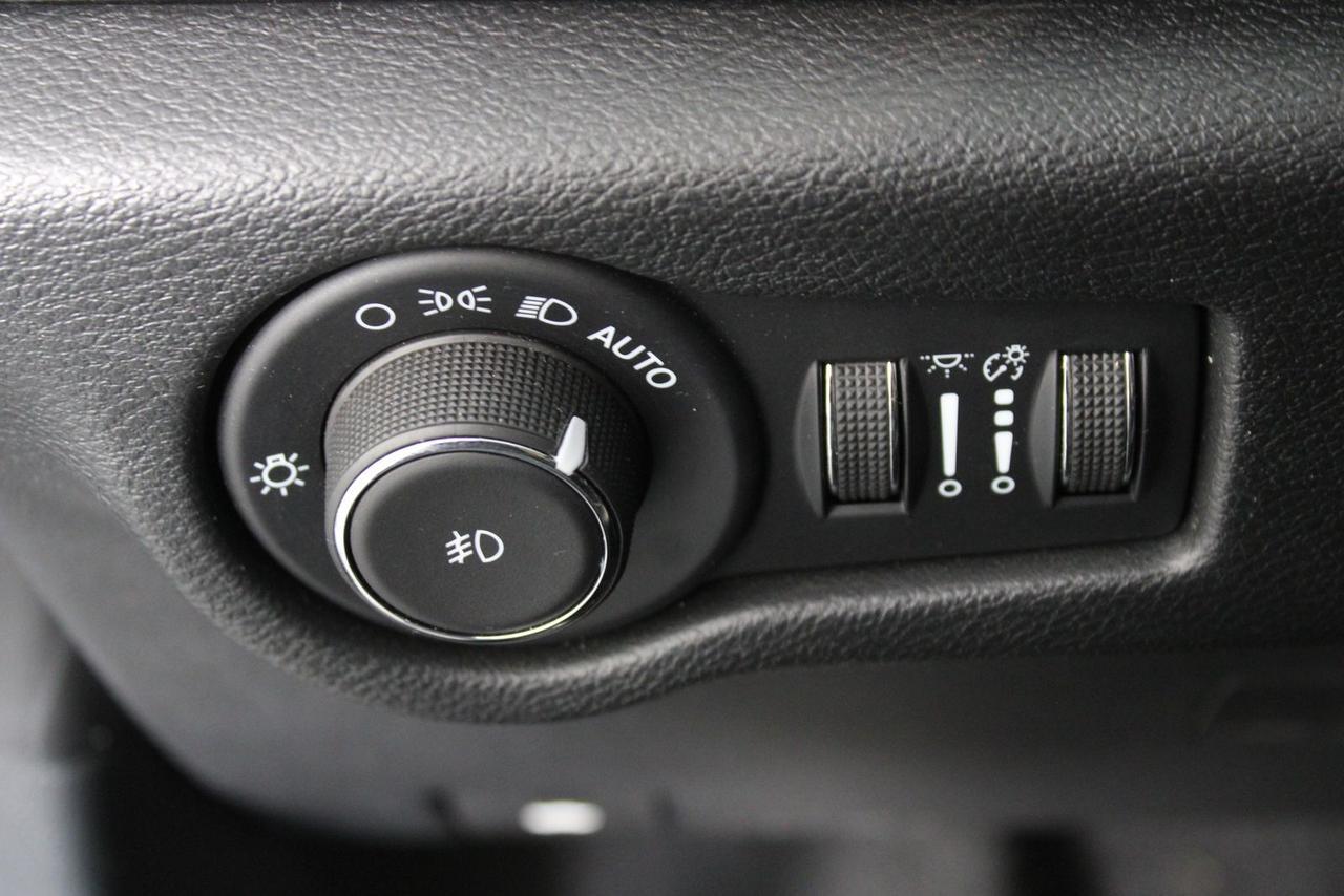 2025 Chrysler Pacifica Select Manassas VA
