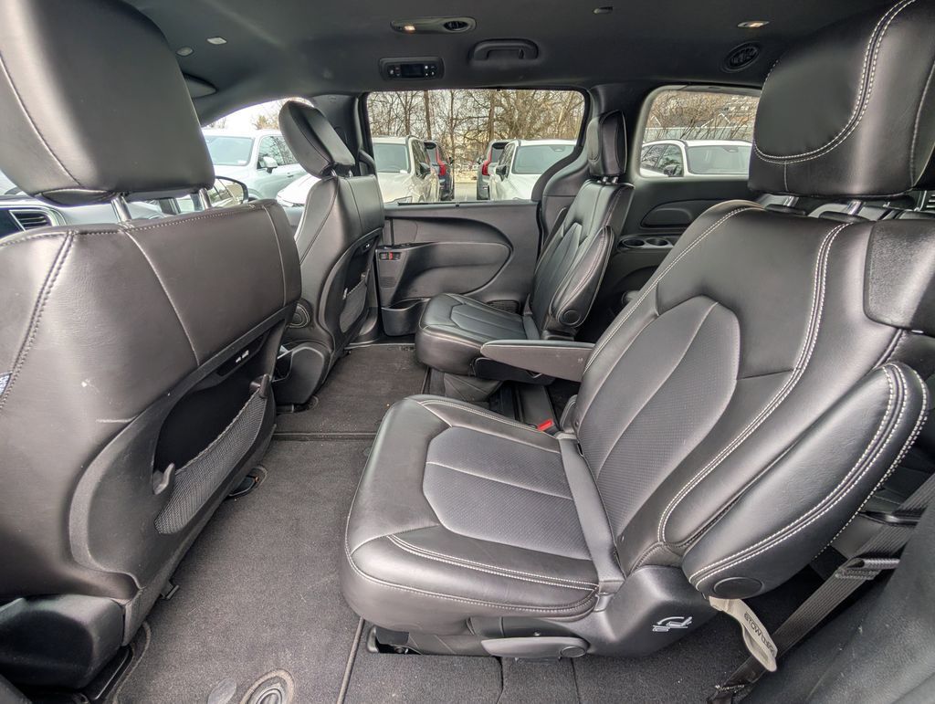 2025 Chrysler Pacifica Select Hunt Valley MD