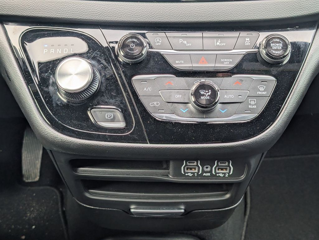 2025 Chrysler Pacifica Select Hunt Valley MD