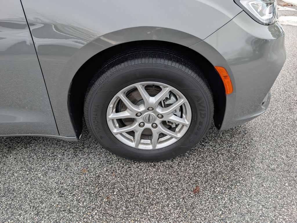 2025 Chrysler Pacifica Select Hunt Valley MD